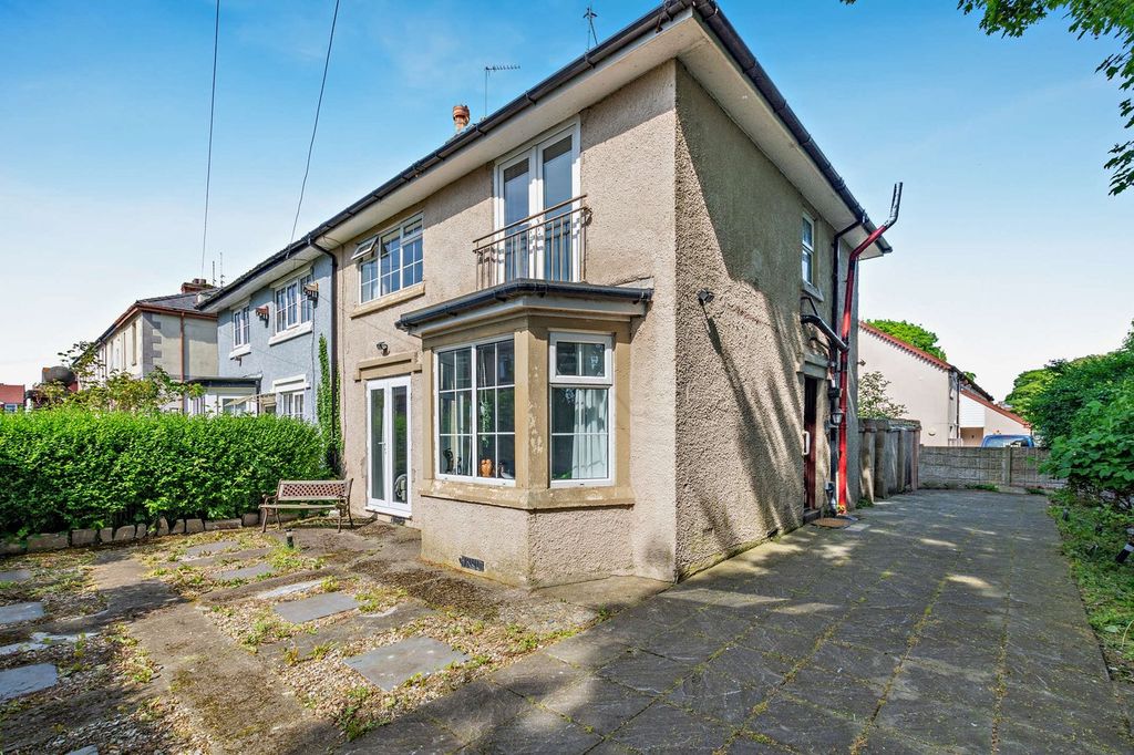 Property photo 1 of 27