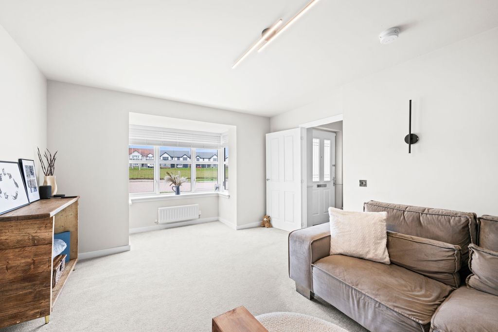 Additional image 7 of 4 bed detached house for saleEast Kip Walk, Livingston EH54