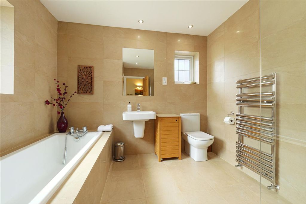 Additional image 17 of 4 bed detached house for saleHeathfield Road, Penenden Heath, Maidstone ME14