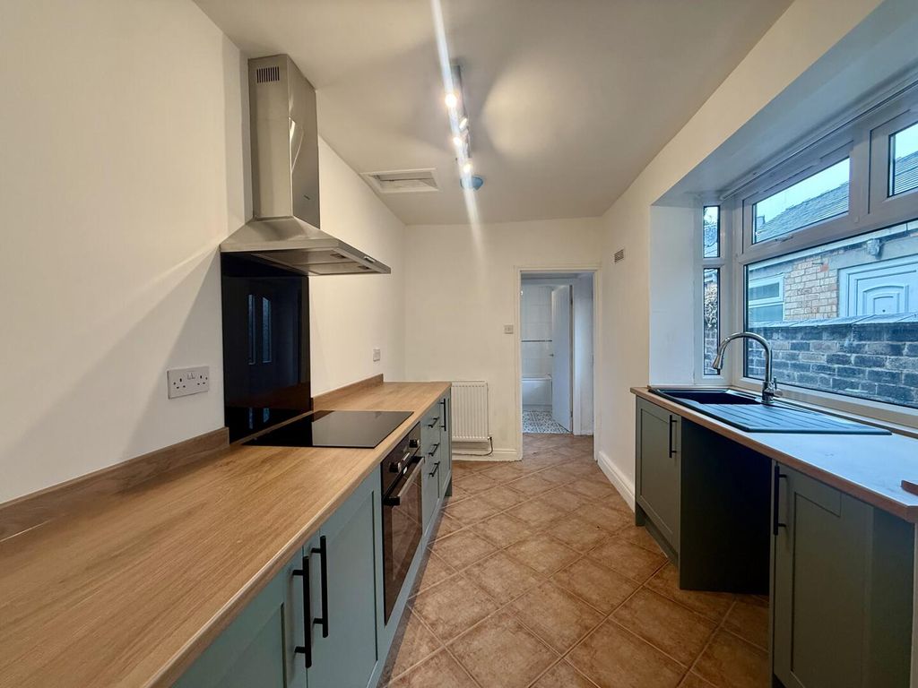 Property photo 1 of 20 Kitchen