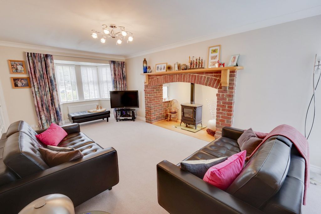 Property photo 2 of 25 Picture No. 06