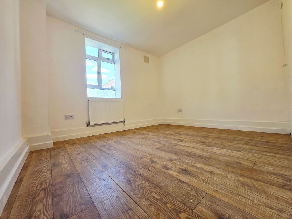Property photo 2 of 7 20250629_152838