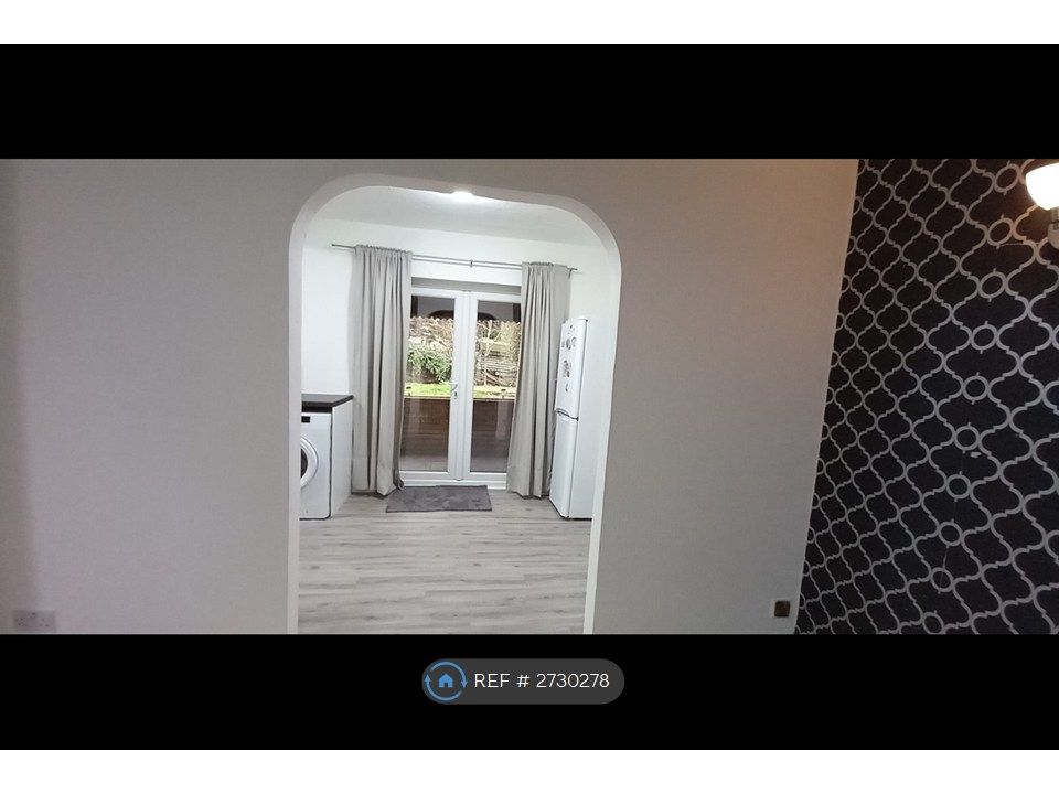 Property photo 3 of 26