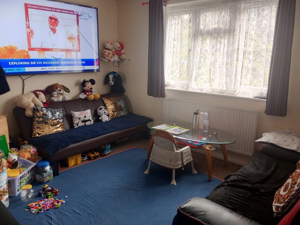 Property photo 3 of 8