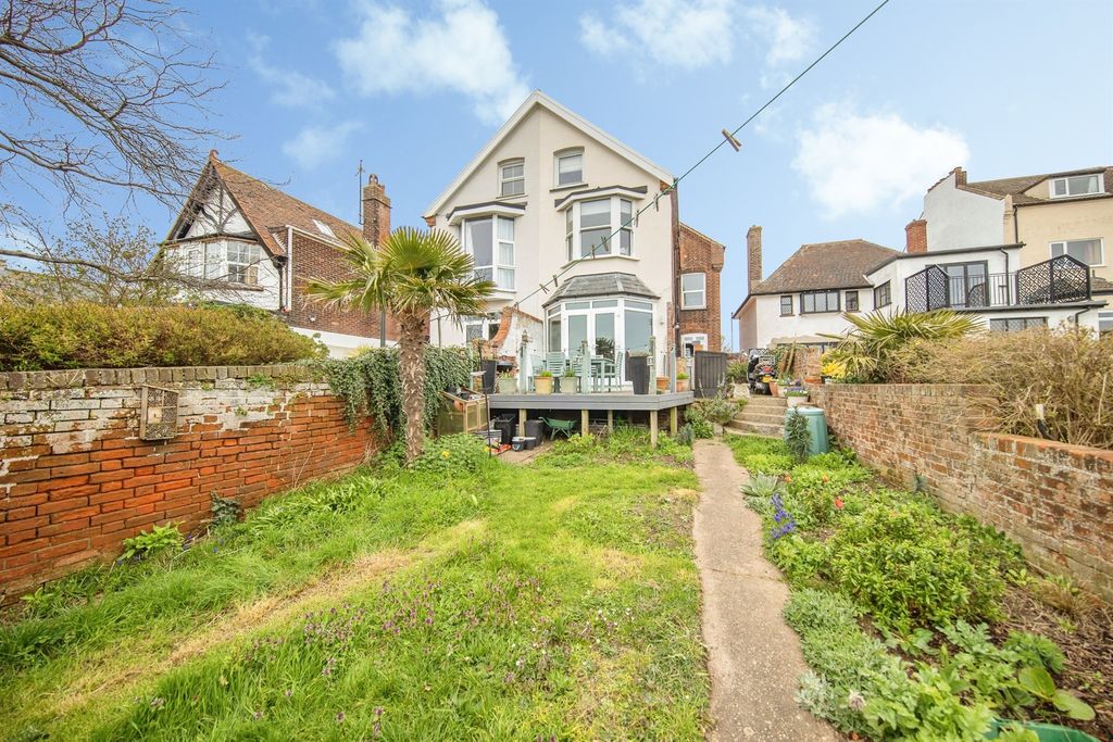 Additional image 25 of 6 bed semi-detached house for saleFronks Road, Harwich CO12