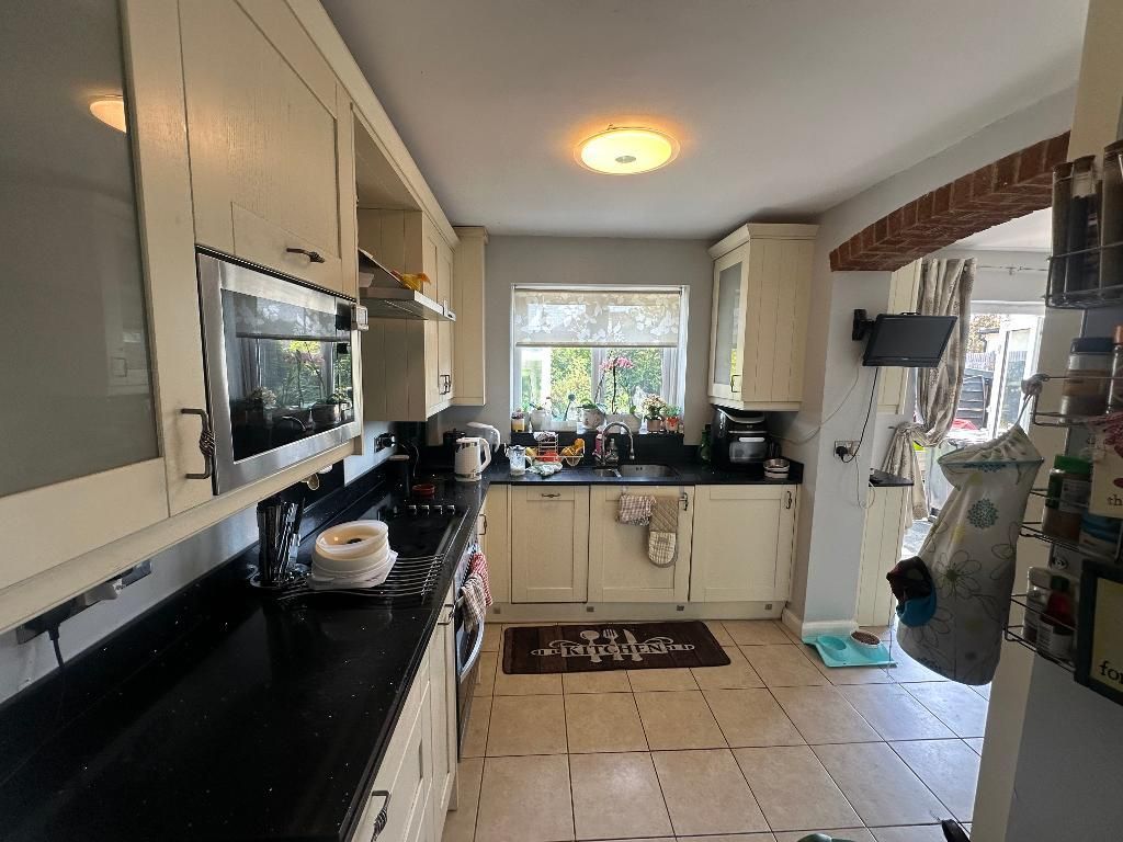 Property photo 2 of 16 Photo 2