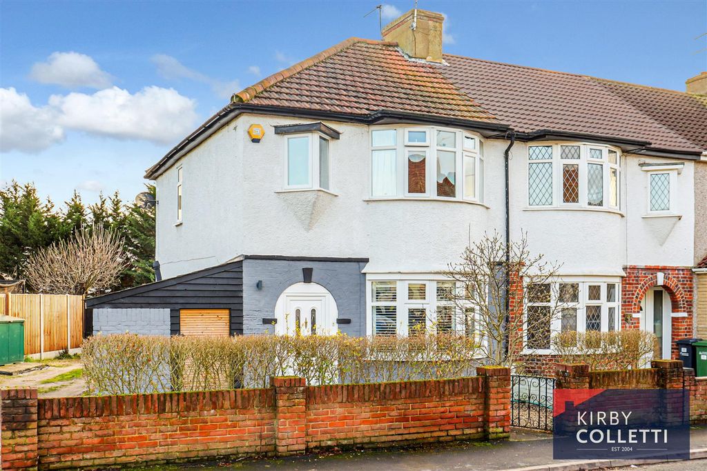 Property photo 1 of 18