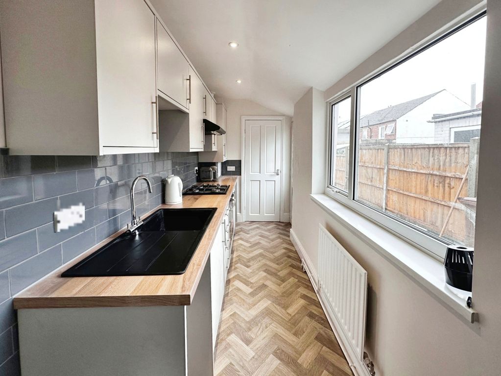 Property photo 1 of 11 Image