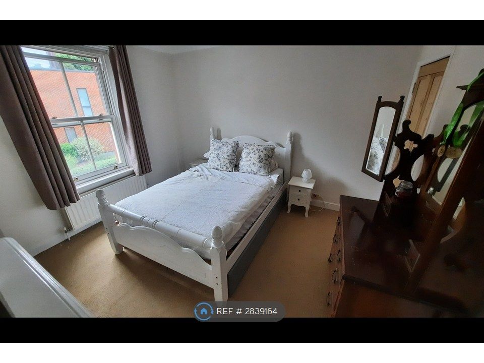 Property photo 3 of 5