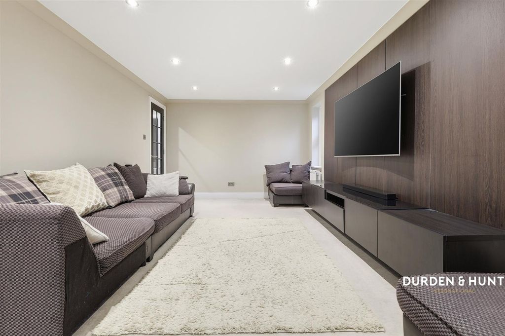 Property photo 3 of 30 Edward Marke Drive