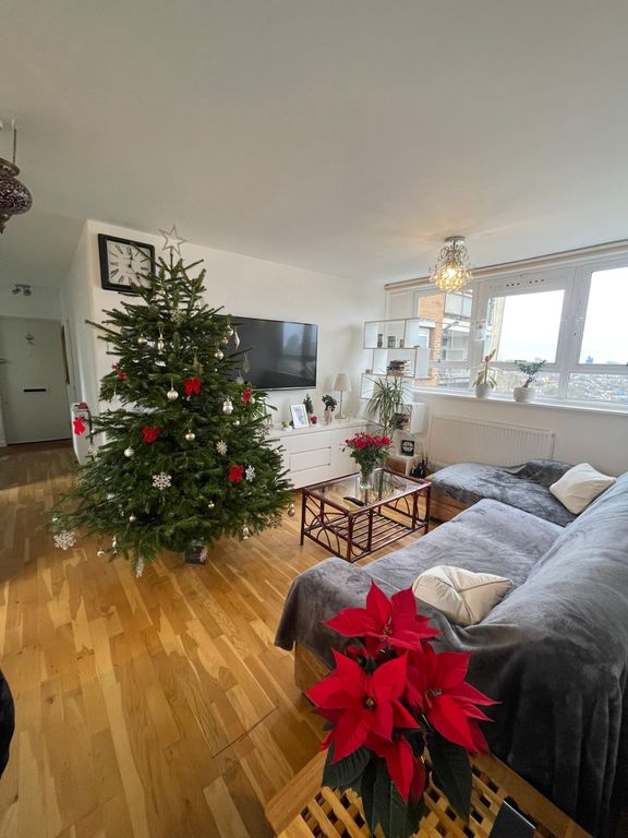 Property photo 1 of 11 Photo 0