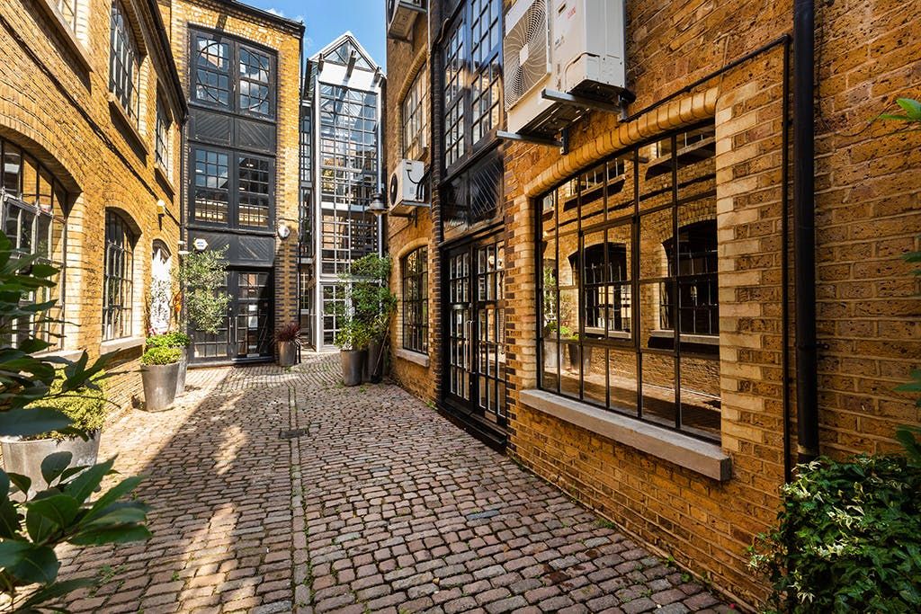 Property photo 1 of 6 5 Printing House Yard 11.Jpg