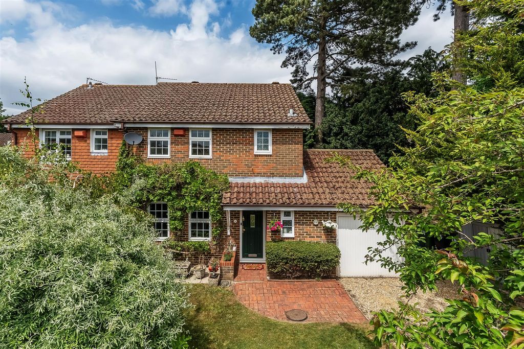 Property photo 1 of 20 14-Wishford-Court-23.Jpg