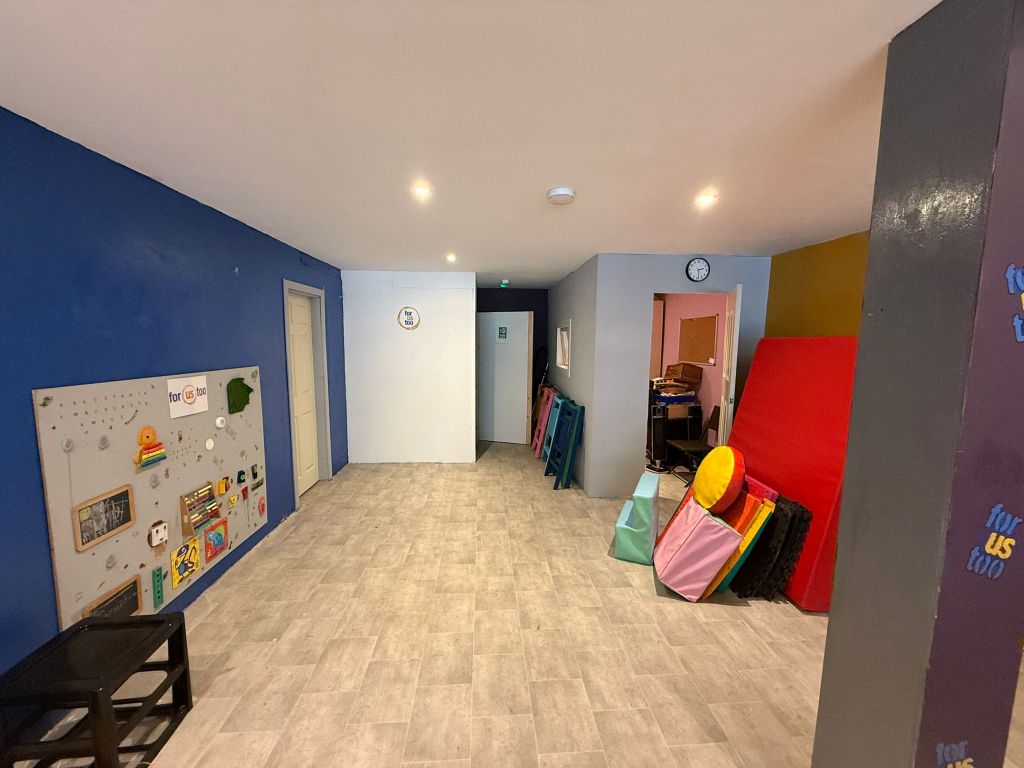 Property photo 2 of 8