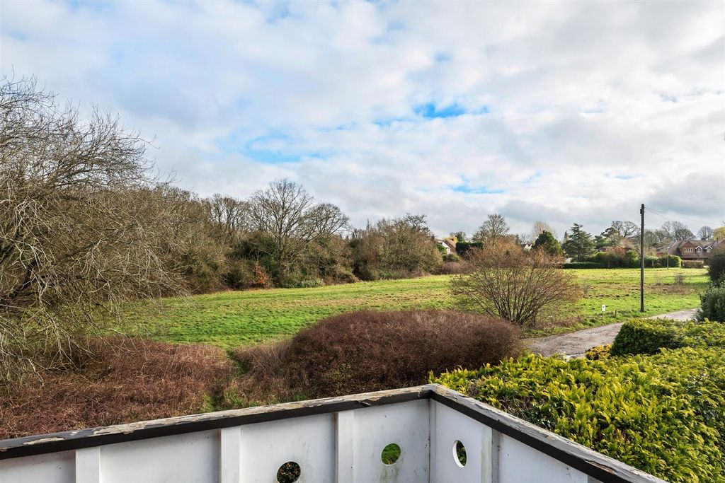 Property photo 2 of 14 25.Jpg