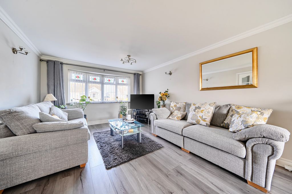 Property photo 2 of 18 14259641969B146A9d1A7d