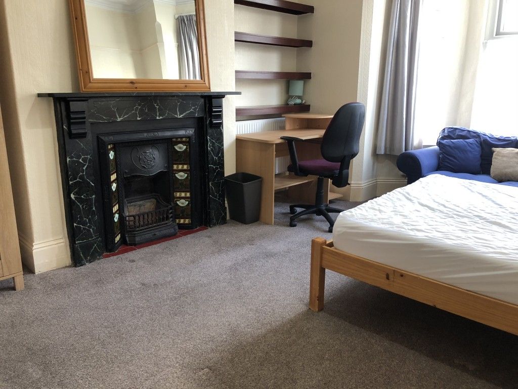 Property photo 2 of 6