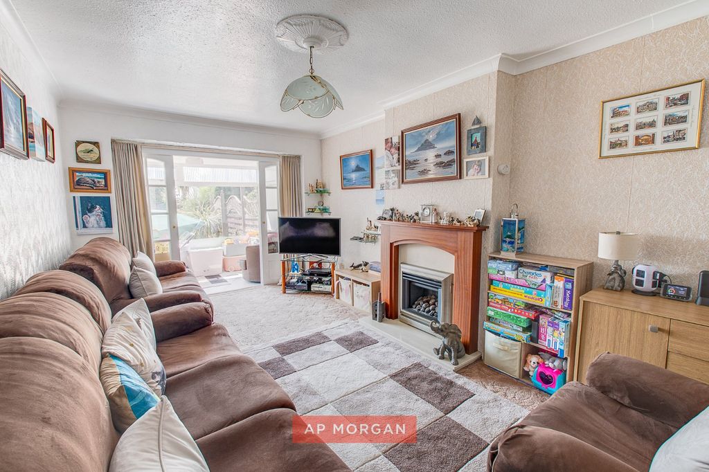 Property photo 3 of 13 Picture No. 15