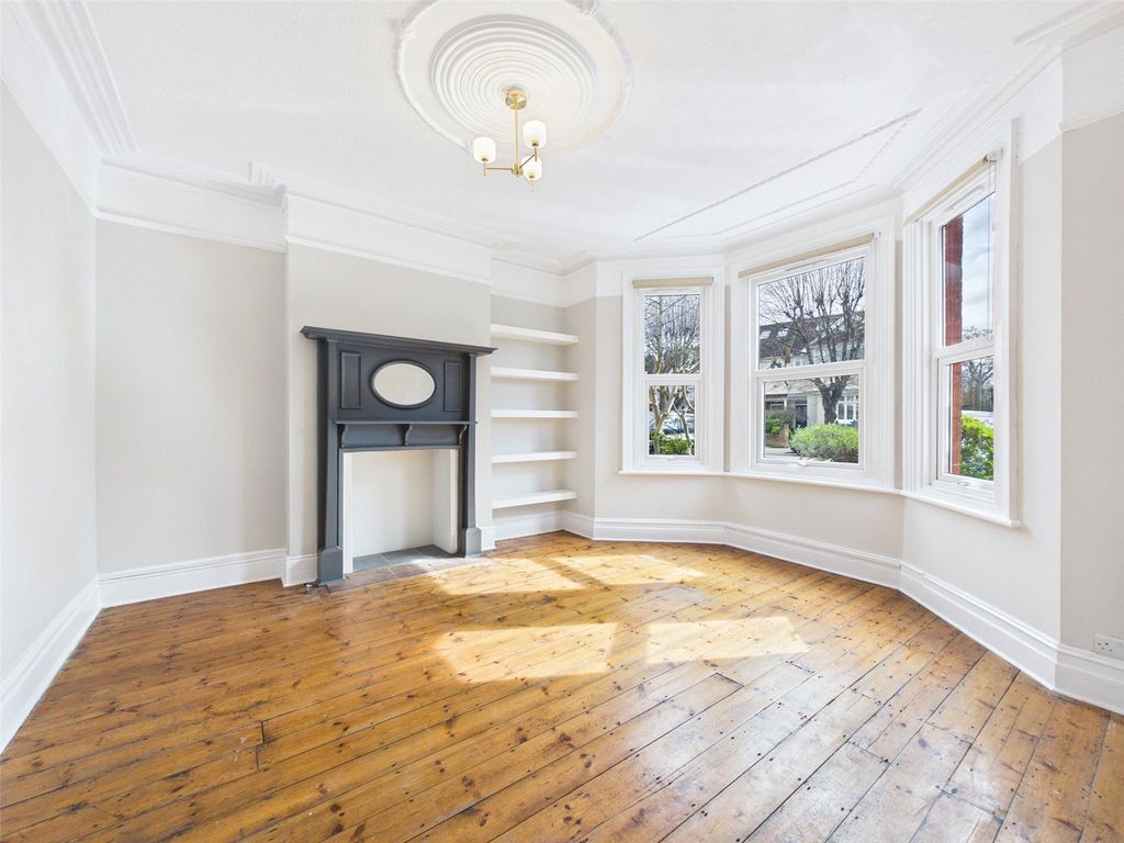 Property photo 2 of 13 Picture No. 20