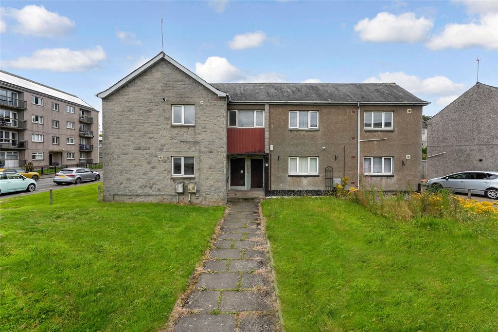 Property photo 1 of 20 External
