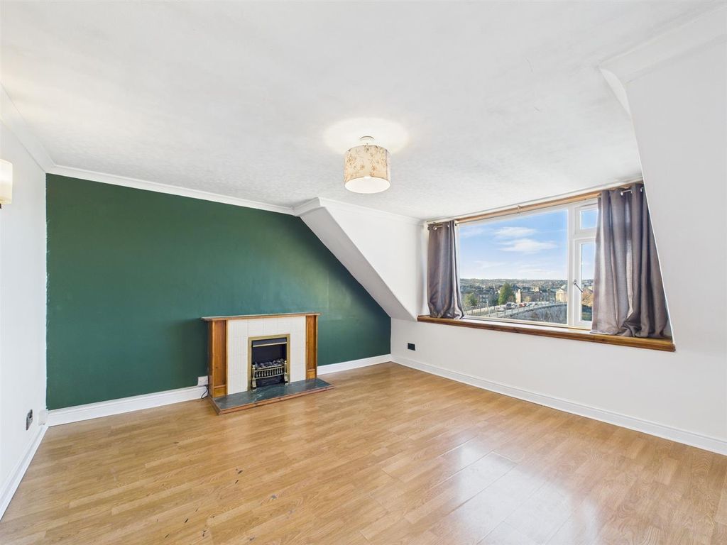 Property photo 1 of 16 Cam01486G0-Pr0913-Still010.Jpg