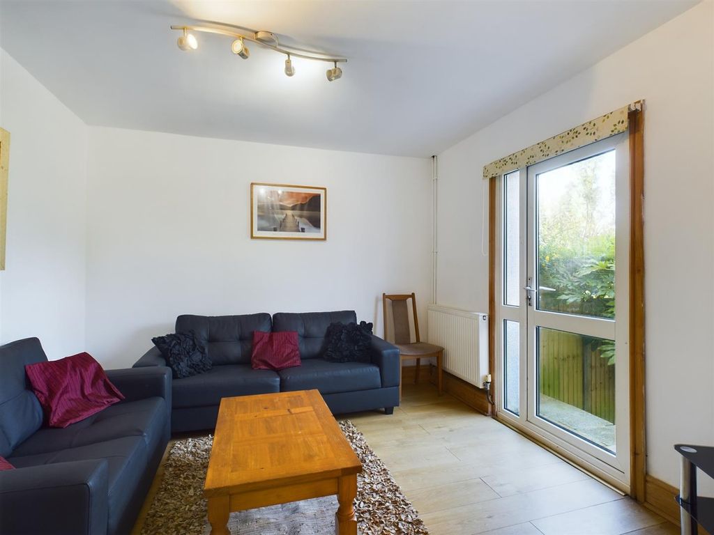 Property photo 2 of 11 Cam02534G0-Pr0378-Still006.Jpg