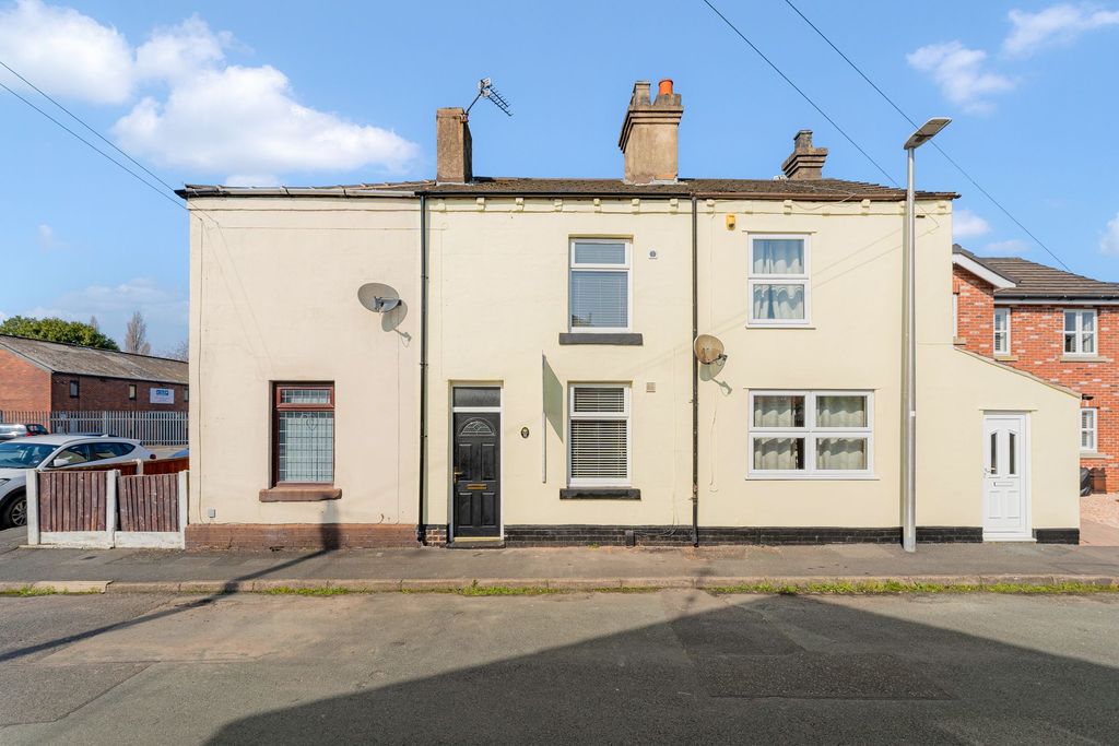 Property photo 1 of 17