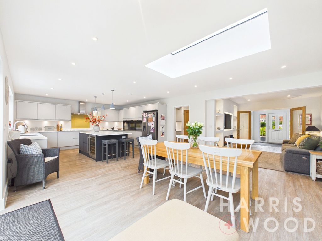 Property photo 2 of 39 5211692