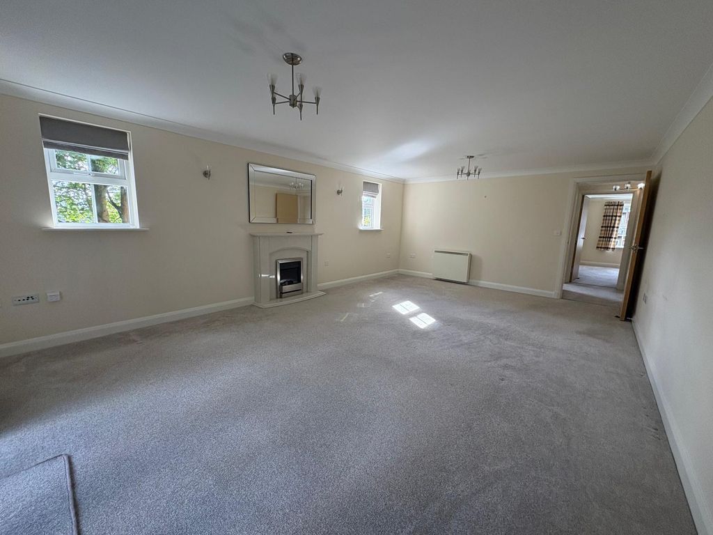 Property photo 3 of 14 Gallery