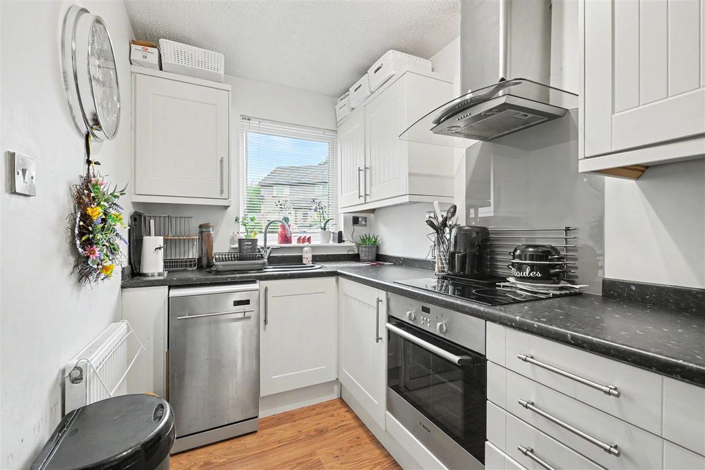 Property photo 2 of 12 Kitchen_2.Jpeg
