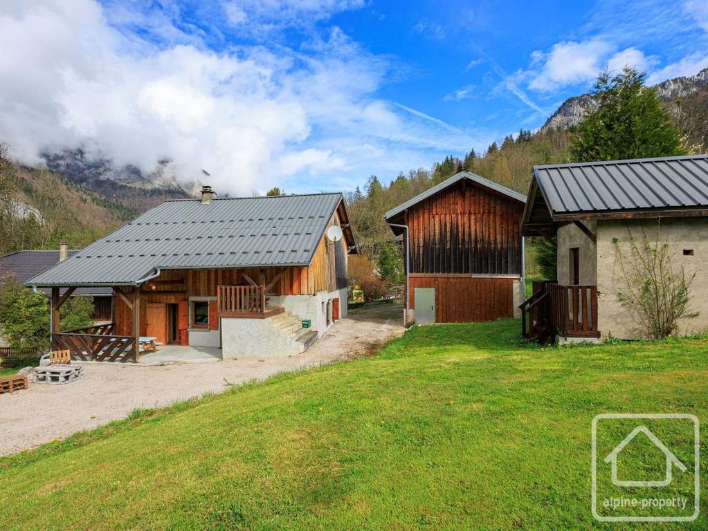 Property photo 2 of 36