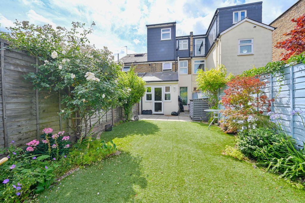 Property photo 2 of 4