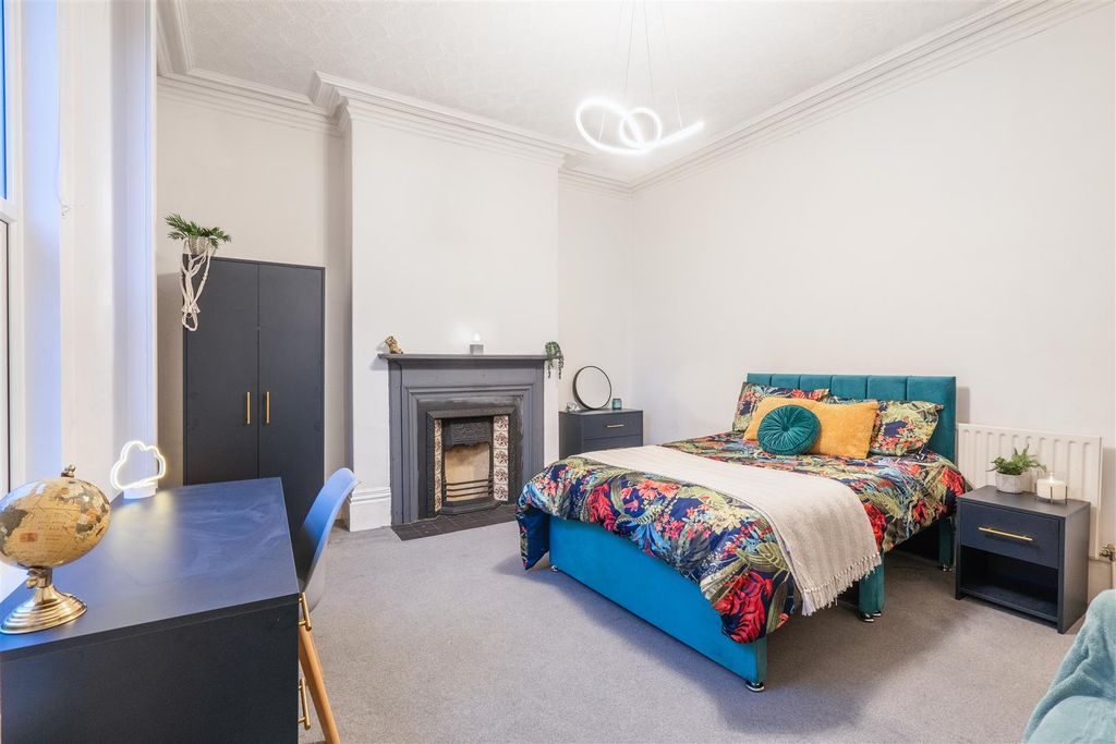 Property photo 2 of 9 _Ajh1280-Hdr-2.Jpg