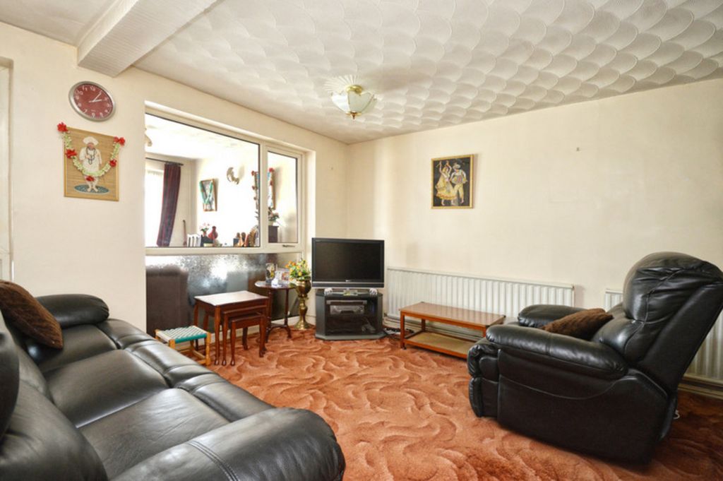 Property photo 3 of 18