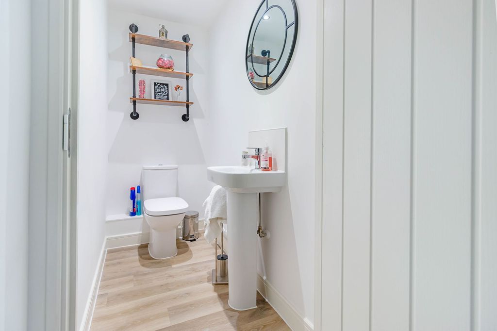 Property photo 3 of 20