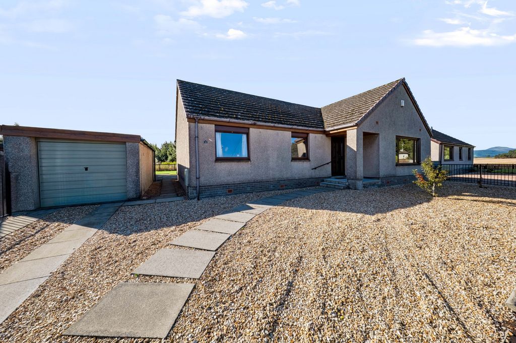 Property photo 1 of 27