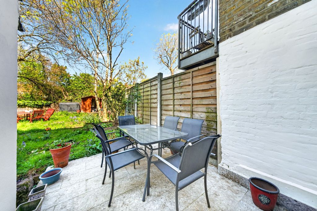 Property photo 3 of 14