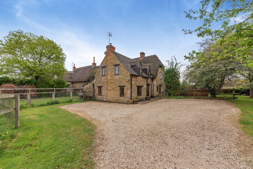 Property photo 2 of 12 Picture No. 01