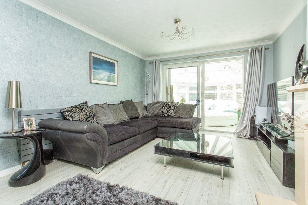 Property photo 3 of 30 Picture 3