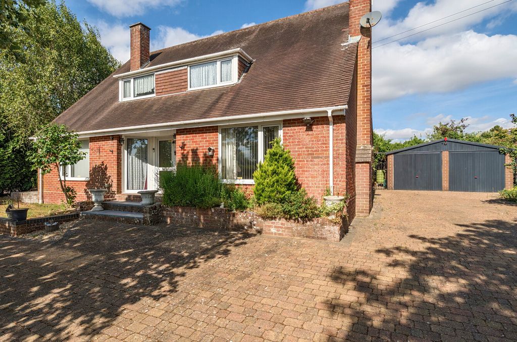 Property photo 1 of 23 4-6A79c91A0E00B-1...