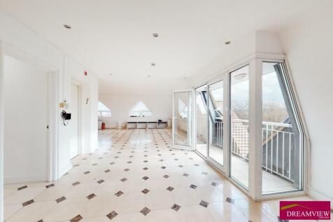 Property photo 3 of 12 85138_House_Highview_House_6_Queens_Road_London_Nw4_2Th_3S_230991_Img_02_0000_Max_476x317