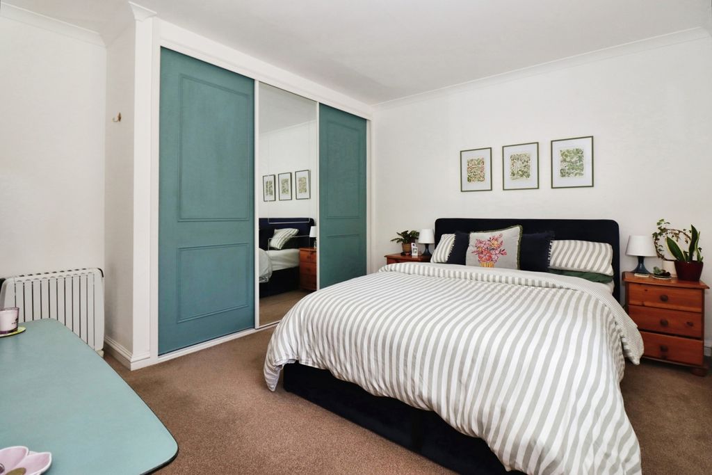 Additional image 5 of 2 bed flat for saleMarlborough Drive, Frenchay, Bristol BS16