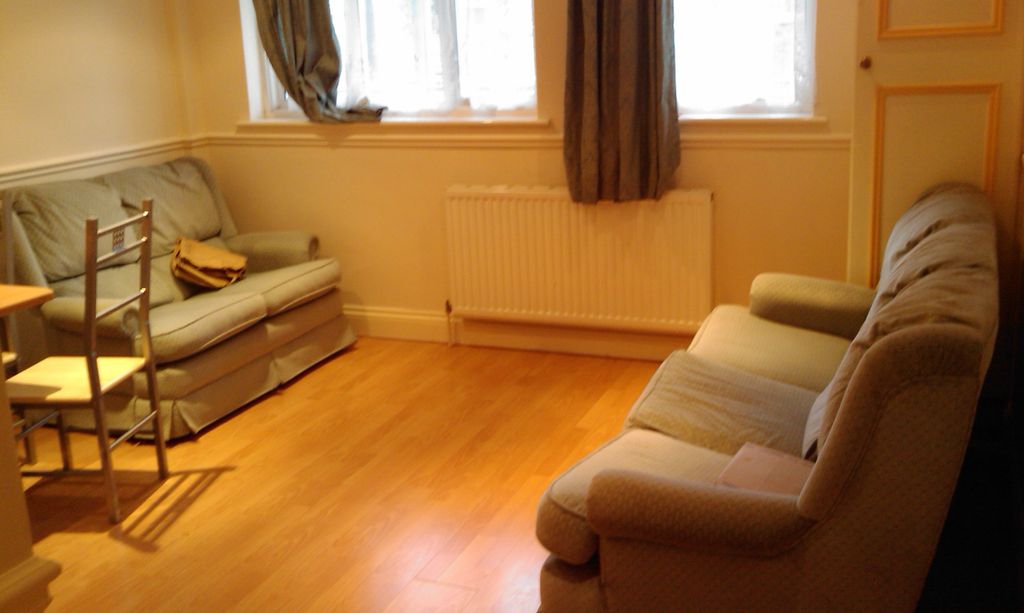 Property photo 2 of 5