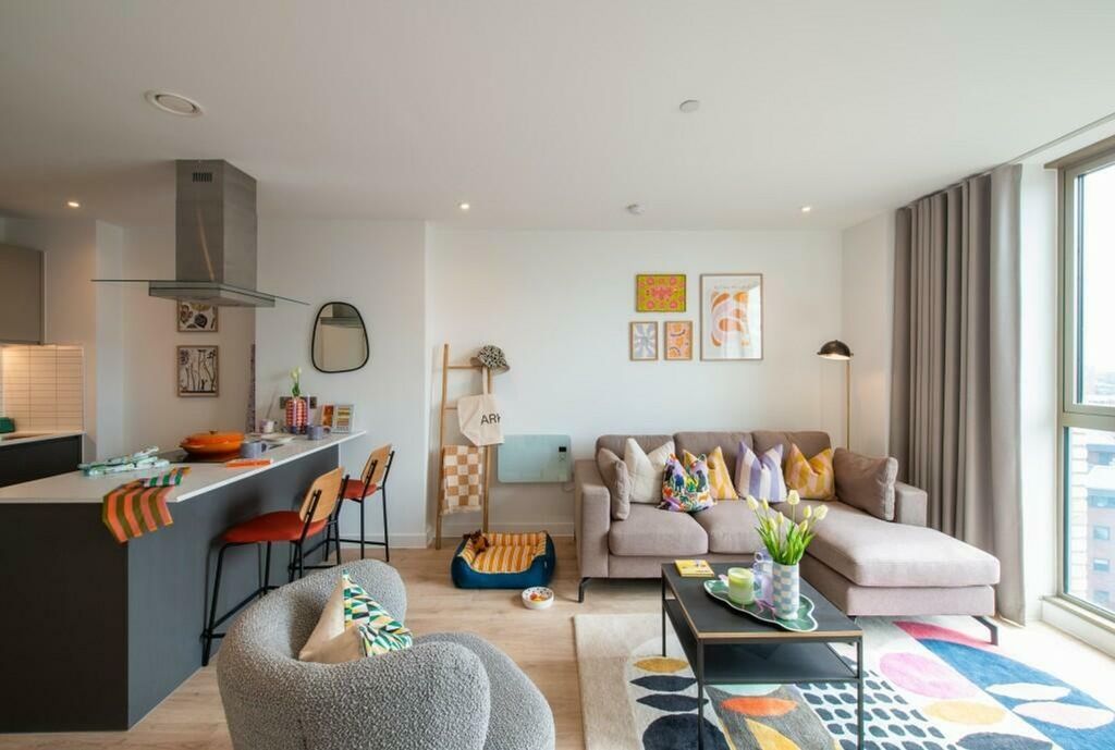 Property photo 1 of 12 A Bright And Stylish Large Modern Living Room With...