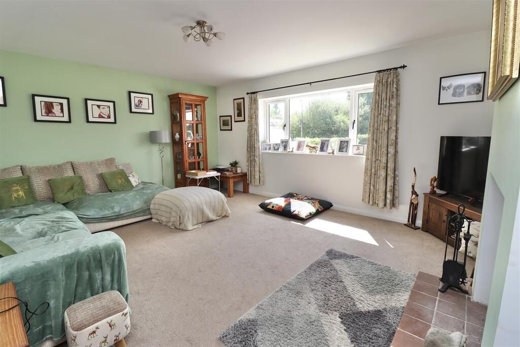 Property photo 3 of 18