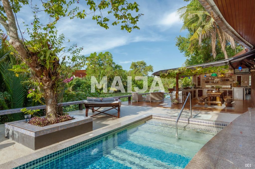 Property photo 2 of 24