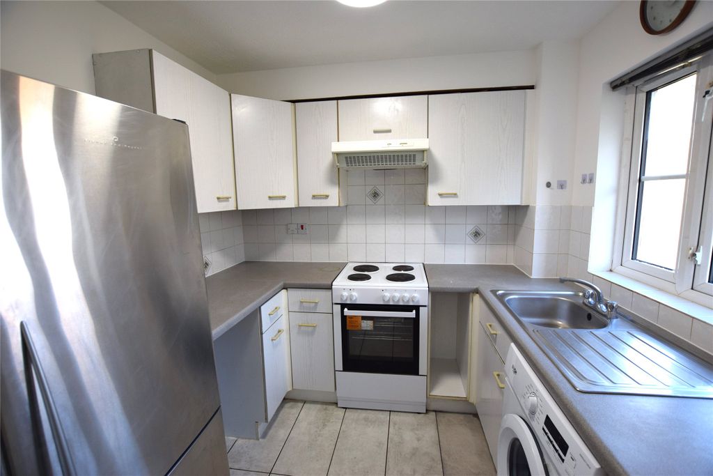 Property photo 2 of 15 Picture No. 16