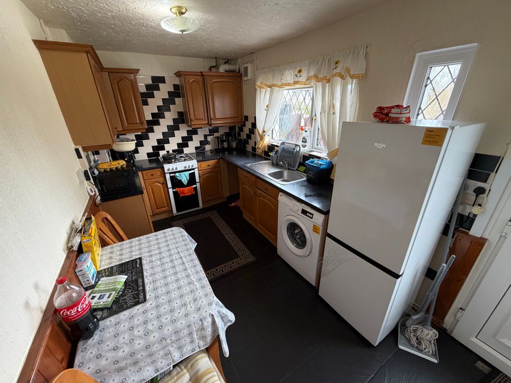 Property photo 2 of 12 Image