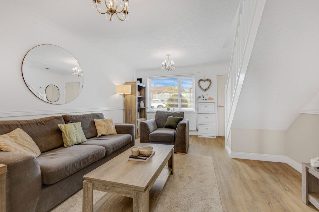 Property photo 2 of 14