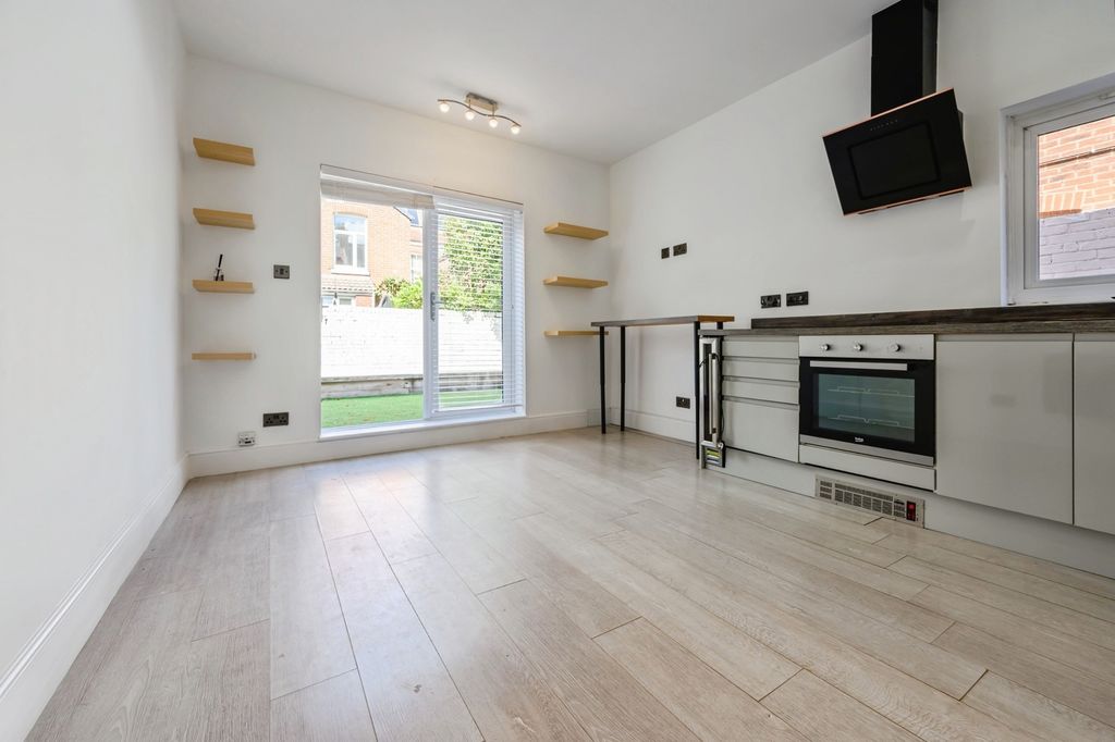 Property photo 1 of 20 Pbox-Img.Jpg